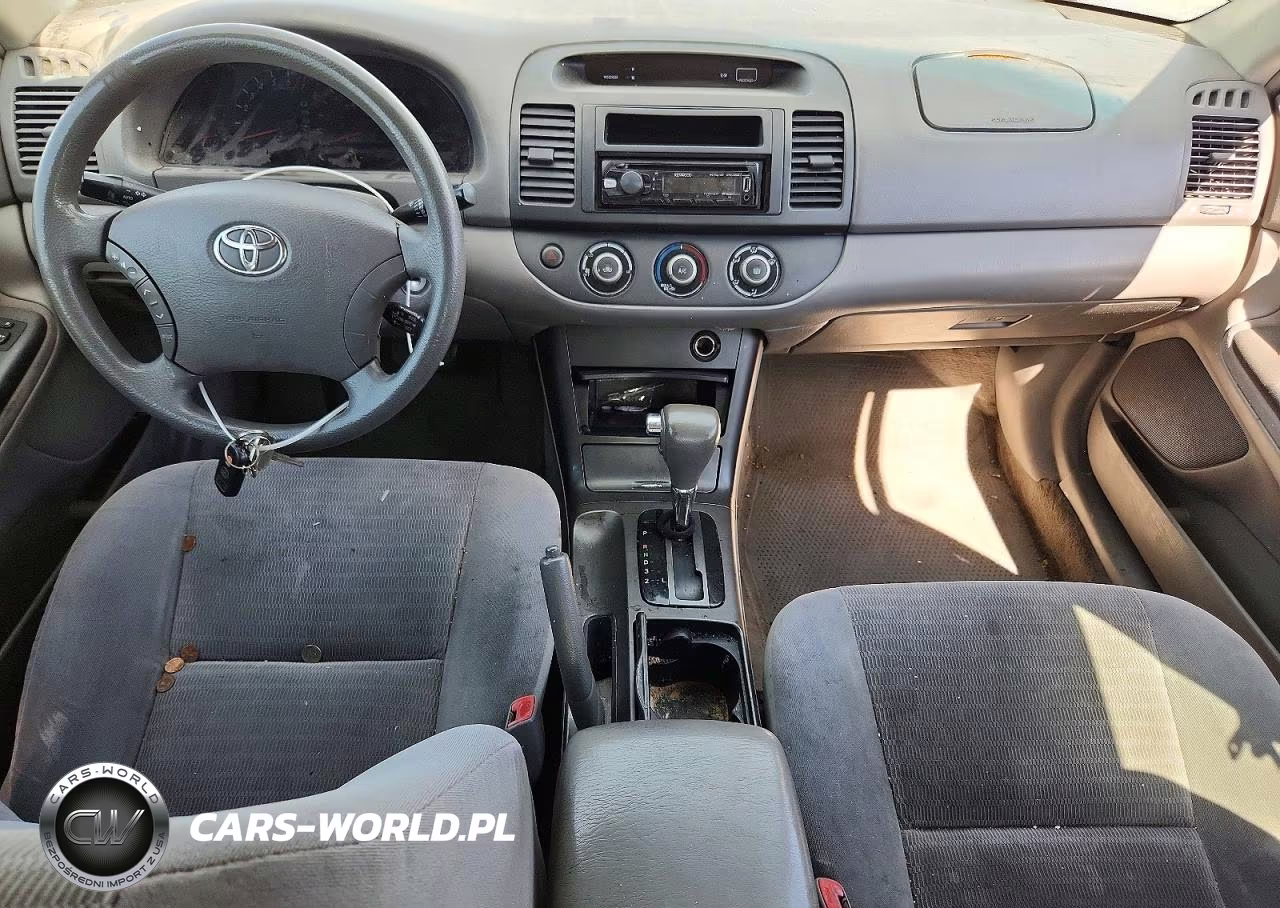 2005 Toyota Camry Le VIN:4T1BE32K75U950247 - 8
