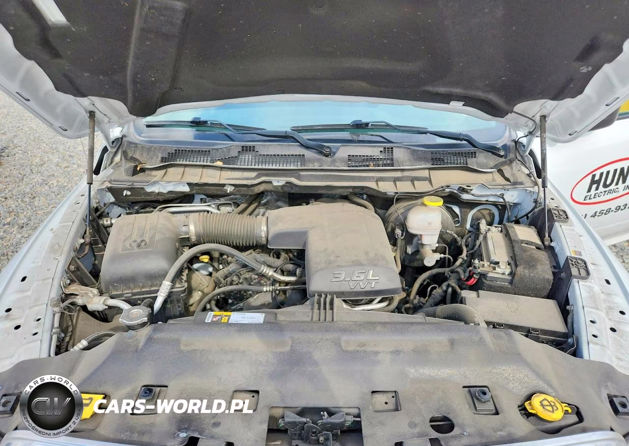 2022 Ram 1500 Classic Tradesman VIN:3C6JR7DG9NG258814 - 11