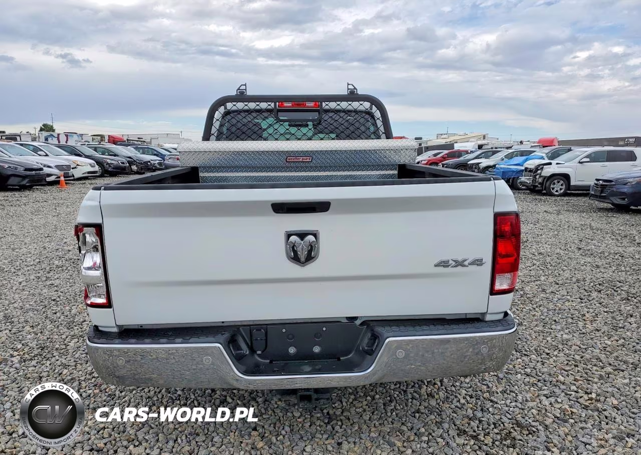 2022 Ram 1500 Classic Tradesman VIN:3C6JR7DG9NG258814 - 6