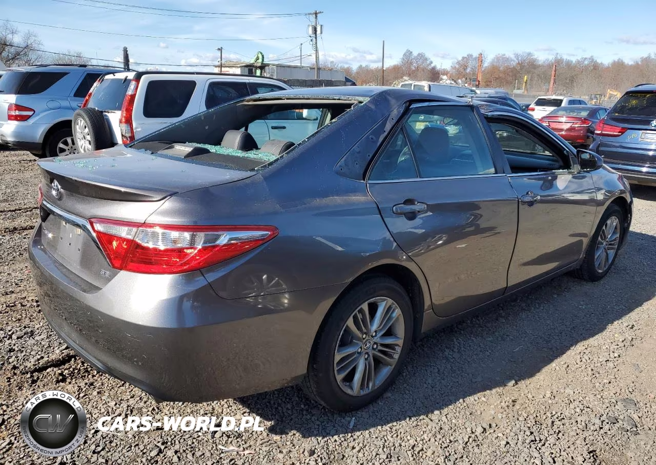 2017 Toyota Camry Le VIN:4T1BF1FK3HU416016 - 3