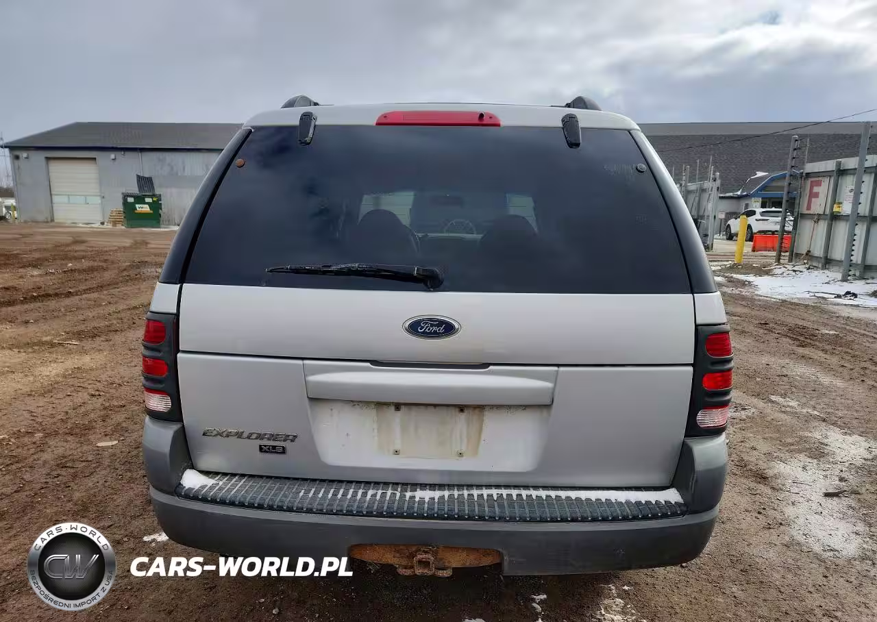 2002 Ford Explorer Xls VIN:1FMZU72E72UC27626 - 6