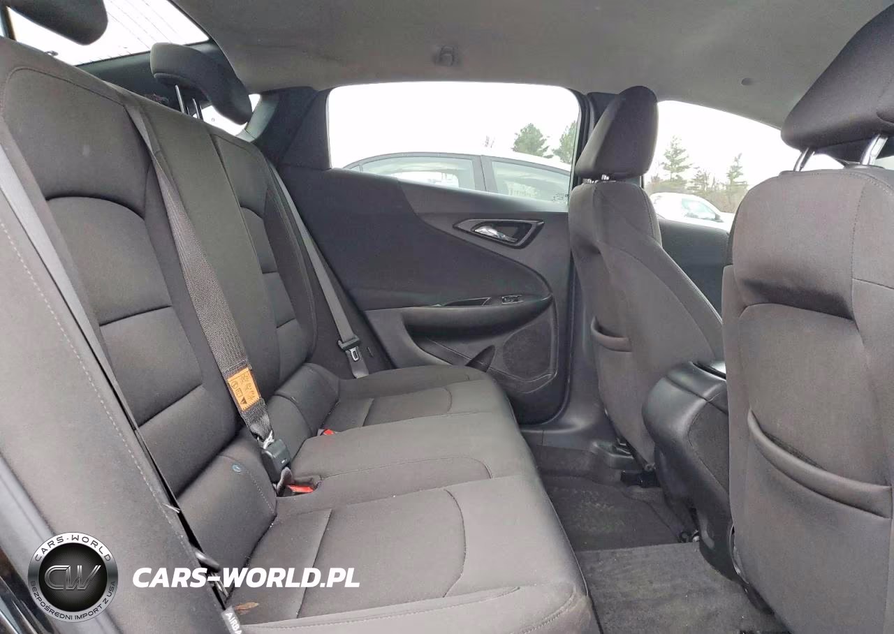 2021 Chevrolet Malibu Rs VIN:1G1ZG5ST7MF052387 - 10