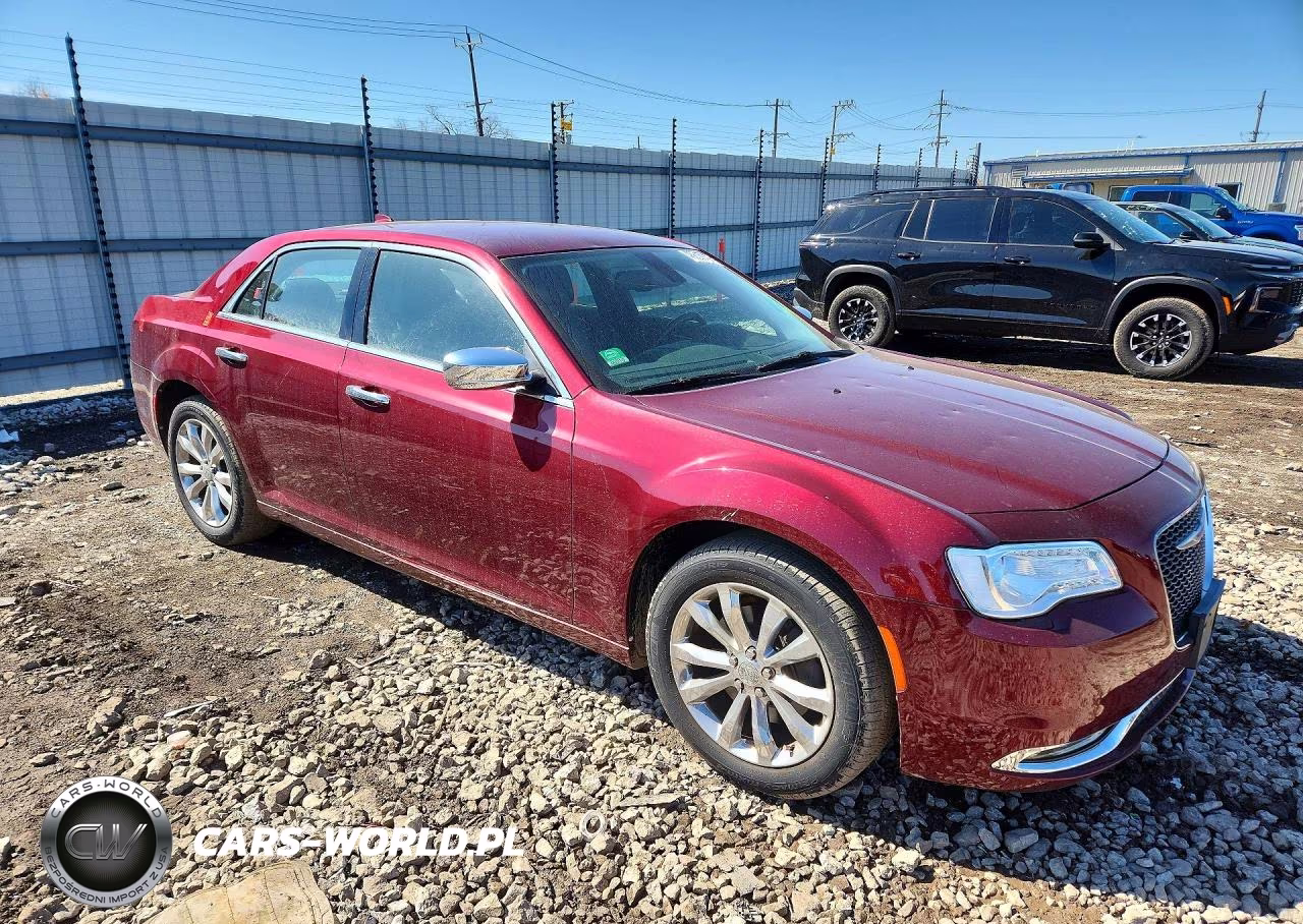 2019 Chrysler 300 Limited VIN:2C3CCAKG8KH689891 - 4