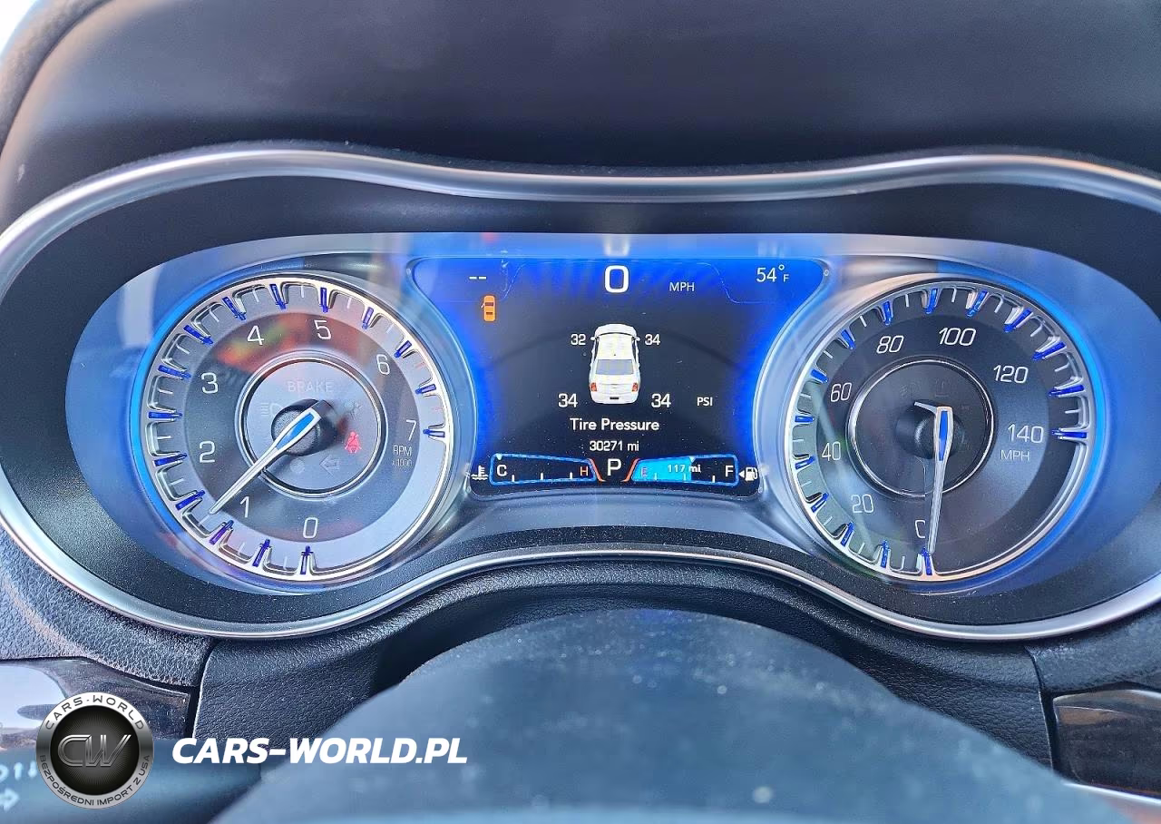 2019 Chrysler 300 Limited VIN:2C3CCAKG8KH689891 - 9