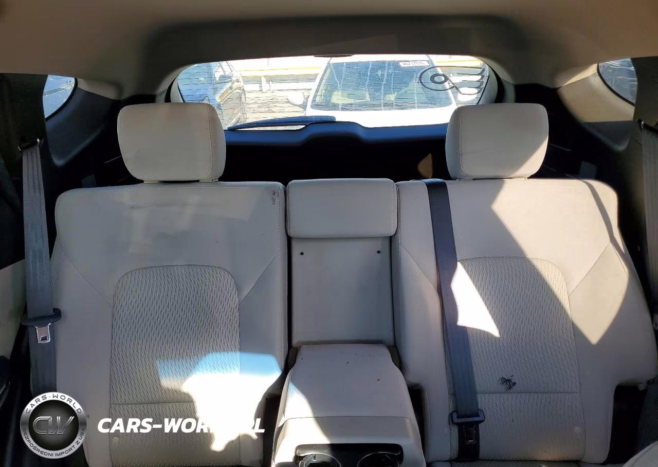 2016 Hyundai Santa Fe Sport 2.4L VIN:5XYZU3LB3GG343805 - 10