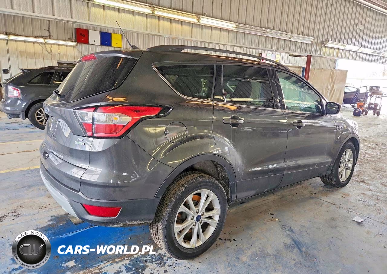 2018 Ford Escape Se VIN:1FMCU0GD4JUD49386 - 3