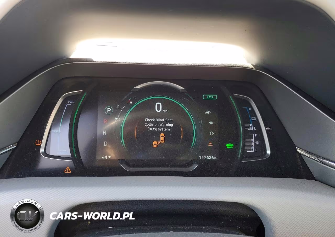 2020 Hyundai Ioniq Plug-In Hybrid Sel VIN:KMHC75LD5LU241033 - 9
