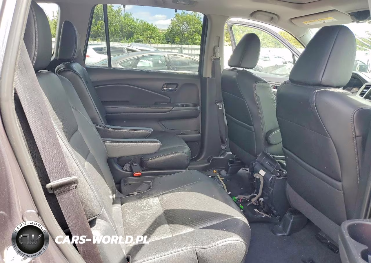 2017 Honda Pilot Elite VIN:5FNYF6H03HB092369 - 11