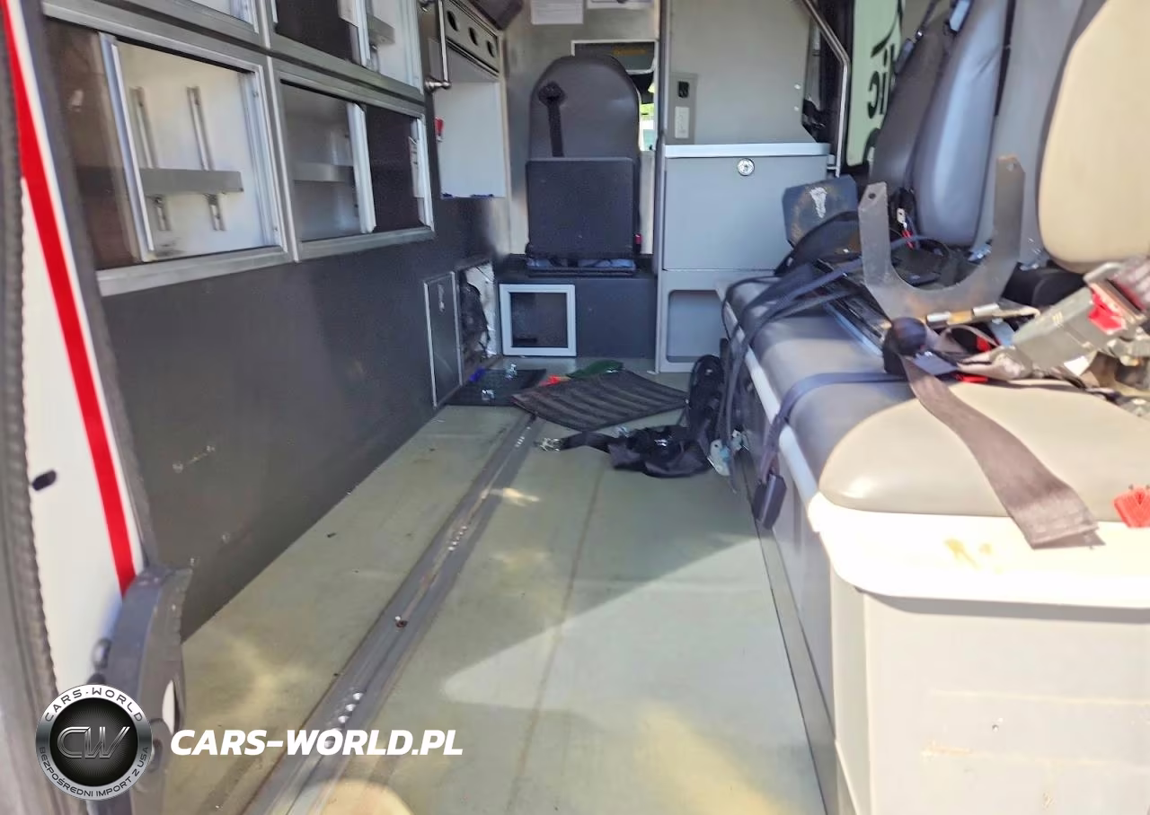 2016 Ford Transit Ambulance VIN:1FDYR2CGXGKB15454 - 10