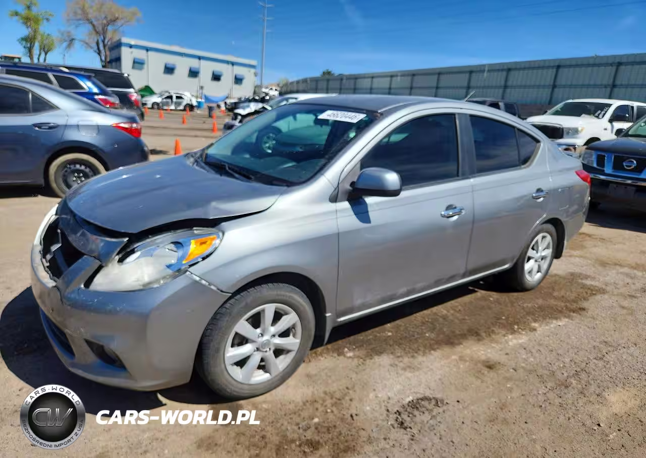2013 Nissan Versa 1.6 S