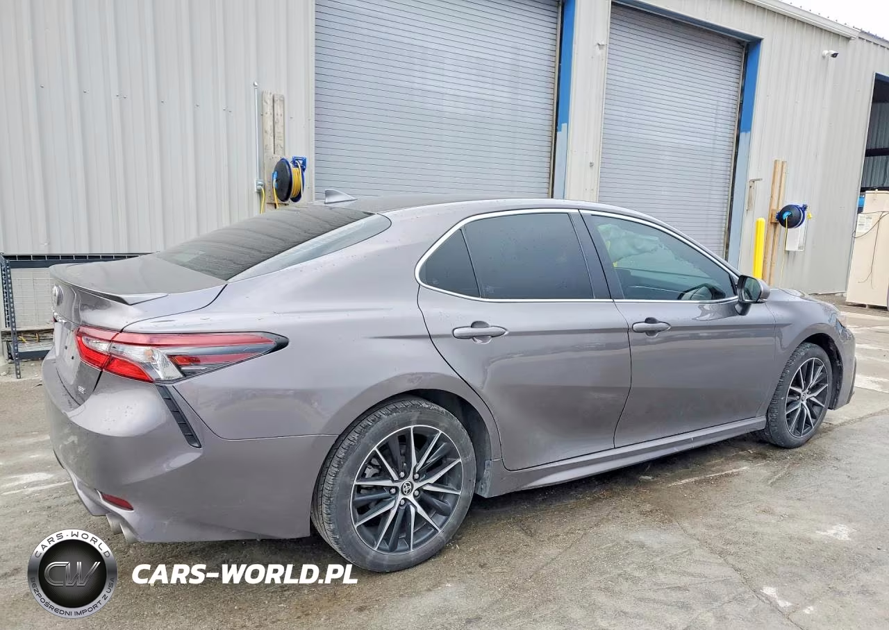 2024 Toyota Camry Se VIN:4T1G11AKXRU884970 - 3