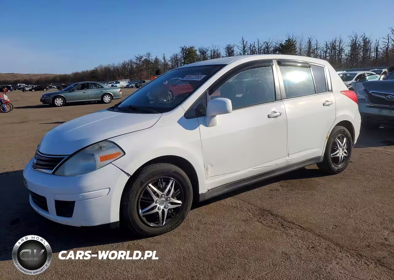 2011 Nissan Versa 1.8 S