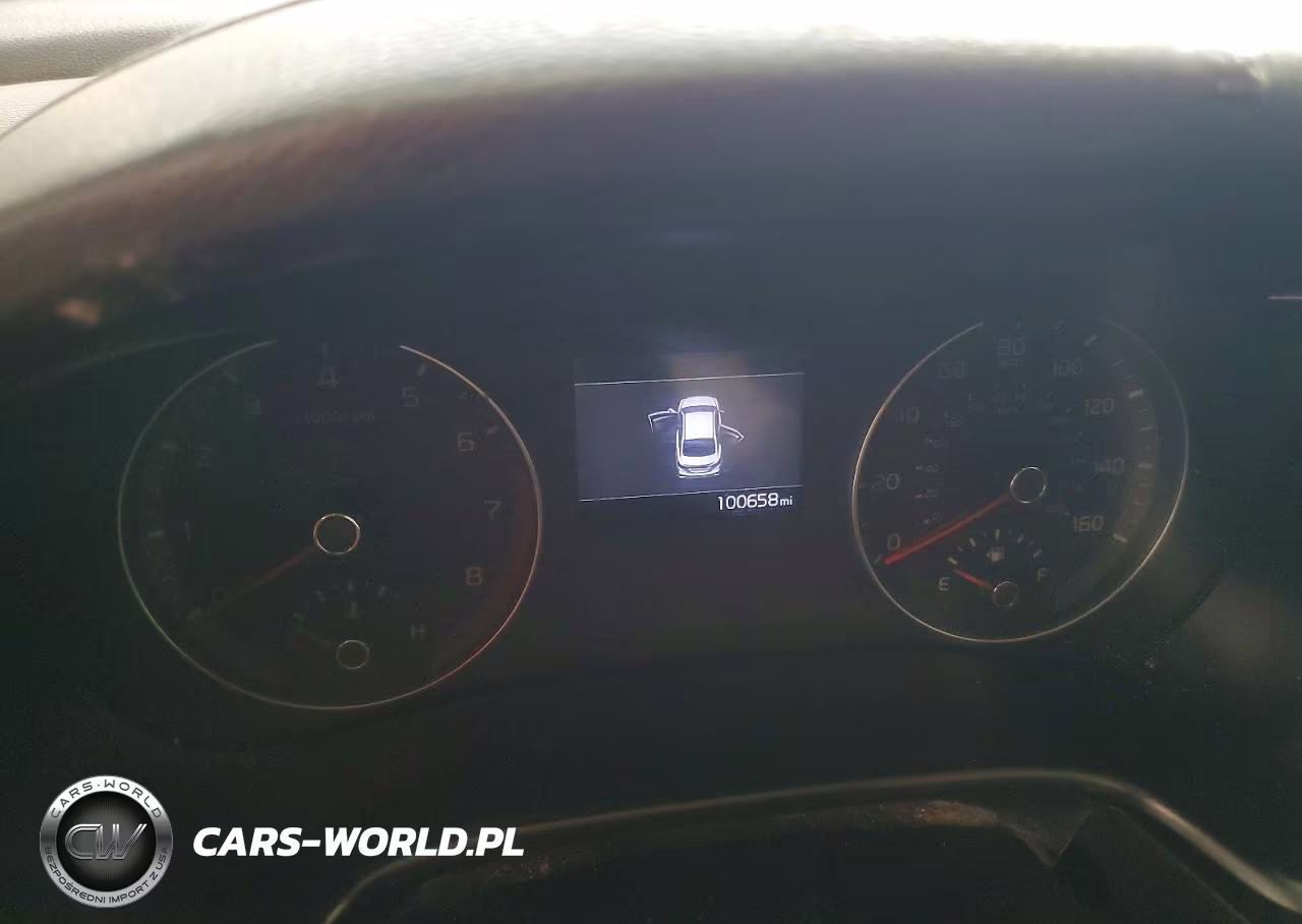 2019 Kia Forte Lxs VIN:3KPF24AD5KE010322 - 9
