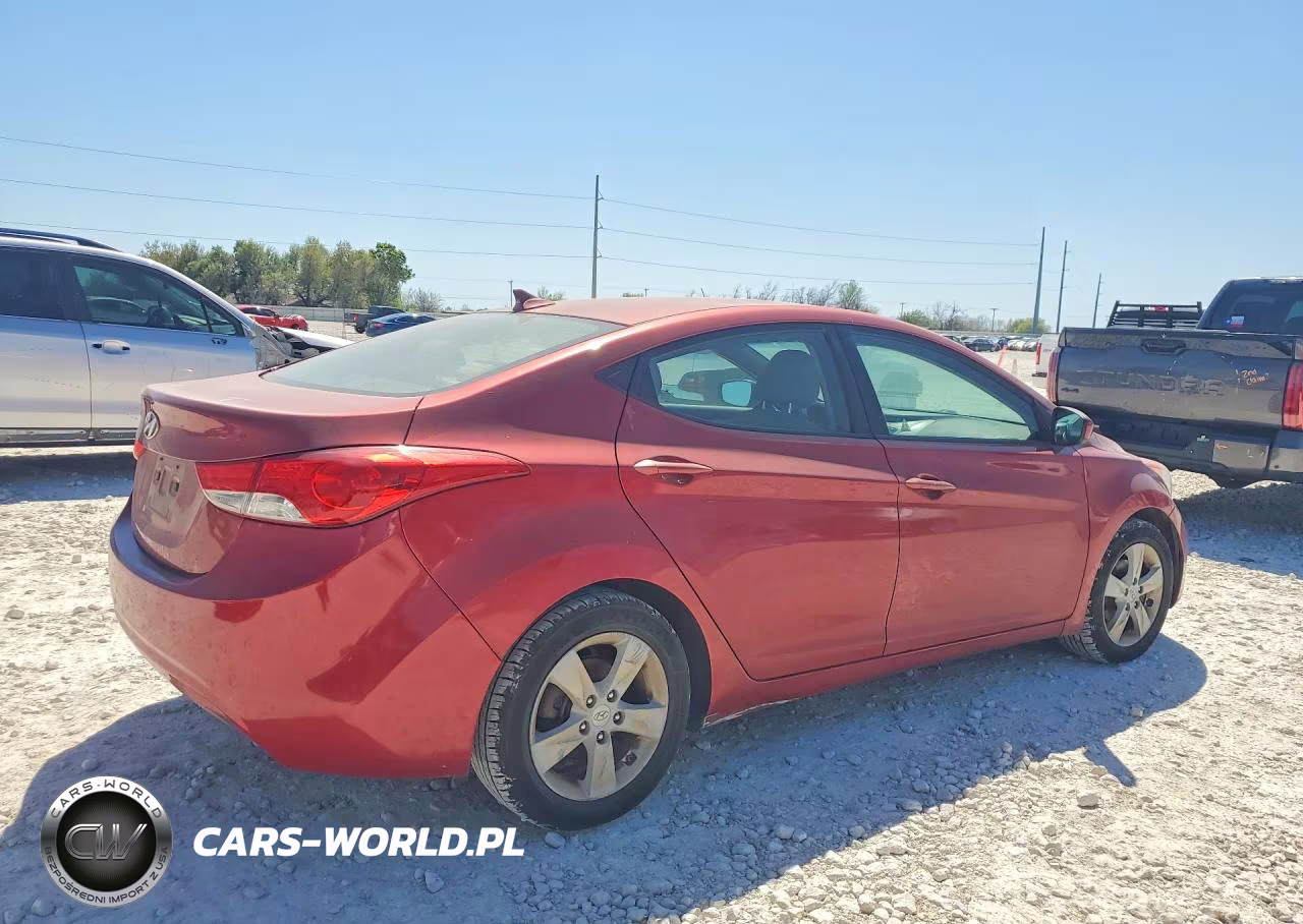 2013 Hyundai Elantra Gls VIN:KMHDH4AE5DU788196 - 3