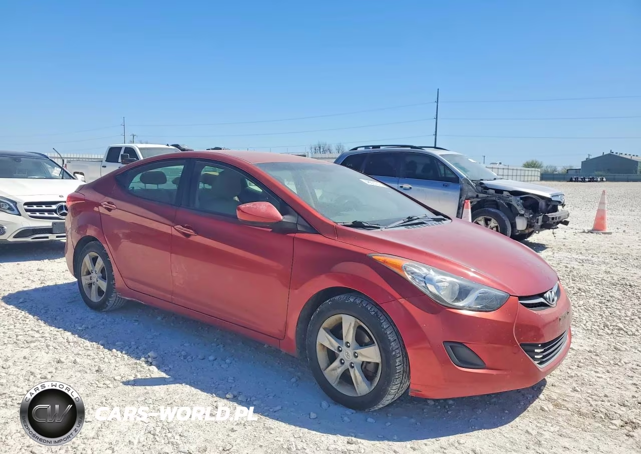 2013 Hyundai Elantra Gls VIN:KMHDH4AE5DU788196 - 4