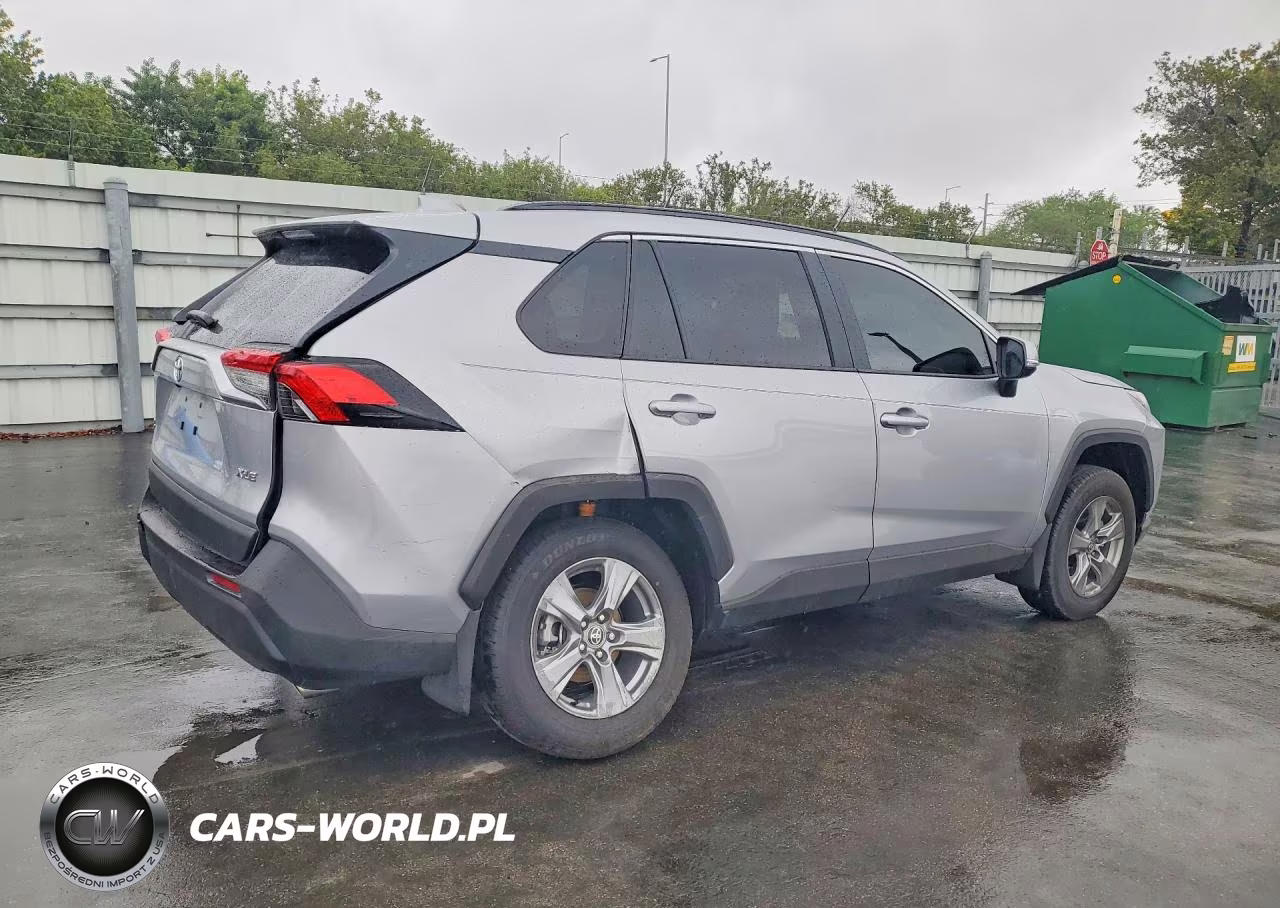 2025 Toyota Rav4 Xle VIN:2T3W1RFV8SC361085 - 3