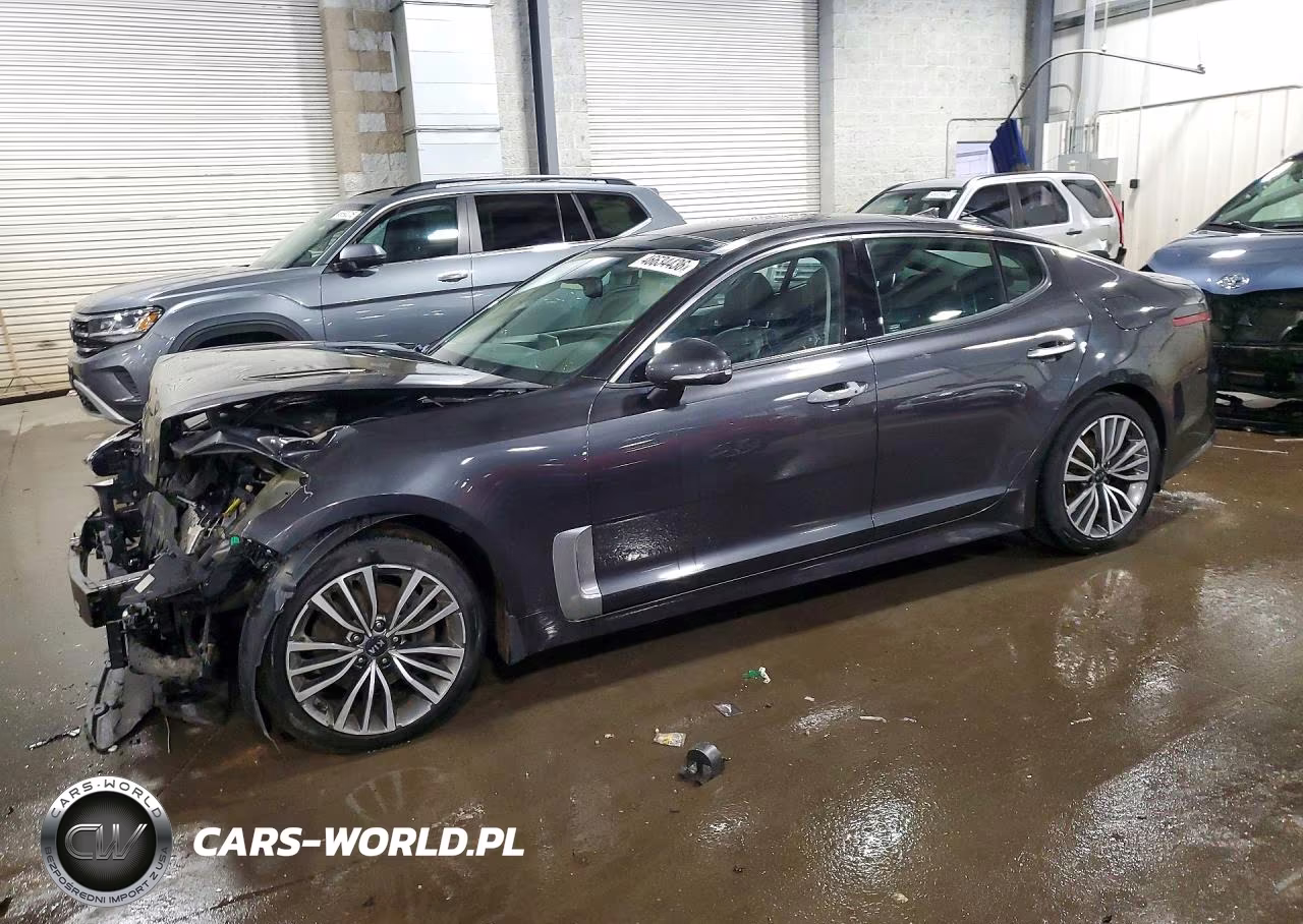 2019 Kia Stinger Base
