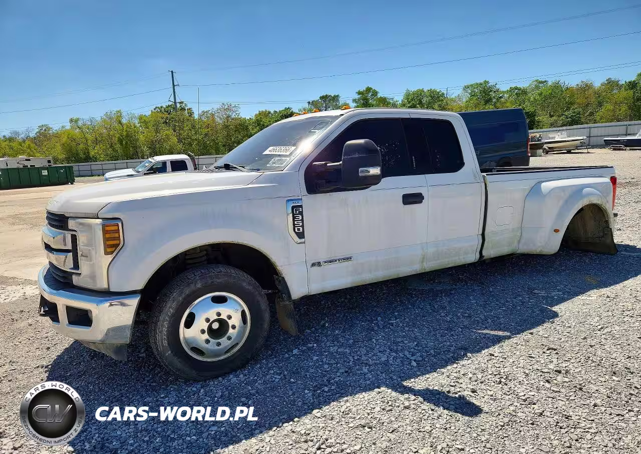 2019 Ford F350 Drw 2Wd V8 Tdsl Ext Cab 6.7L Xlt