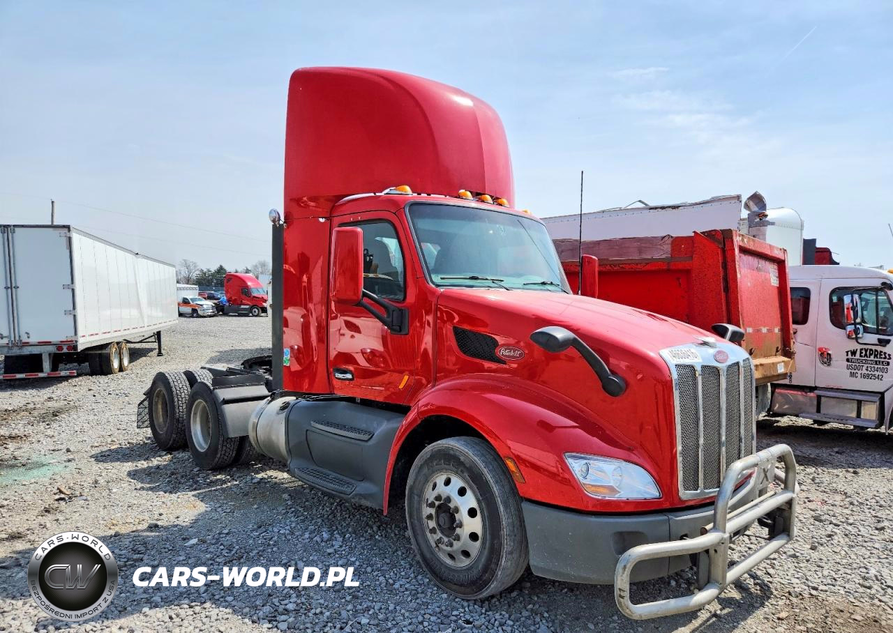 2021 Peterbilt 579 Semi Truck