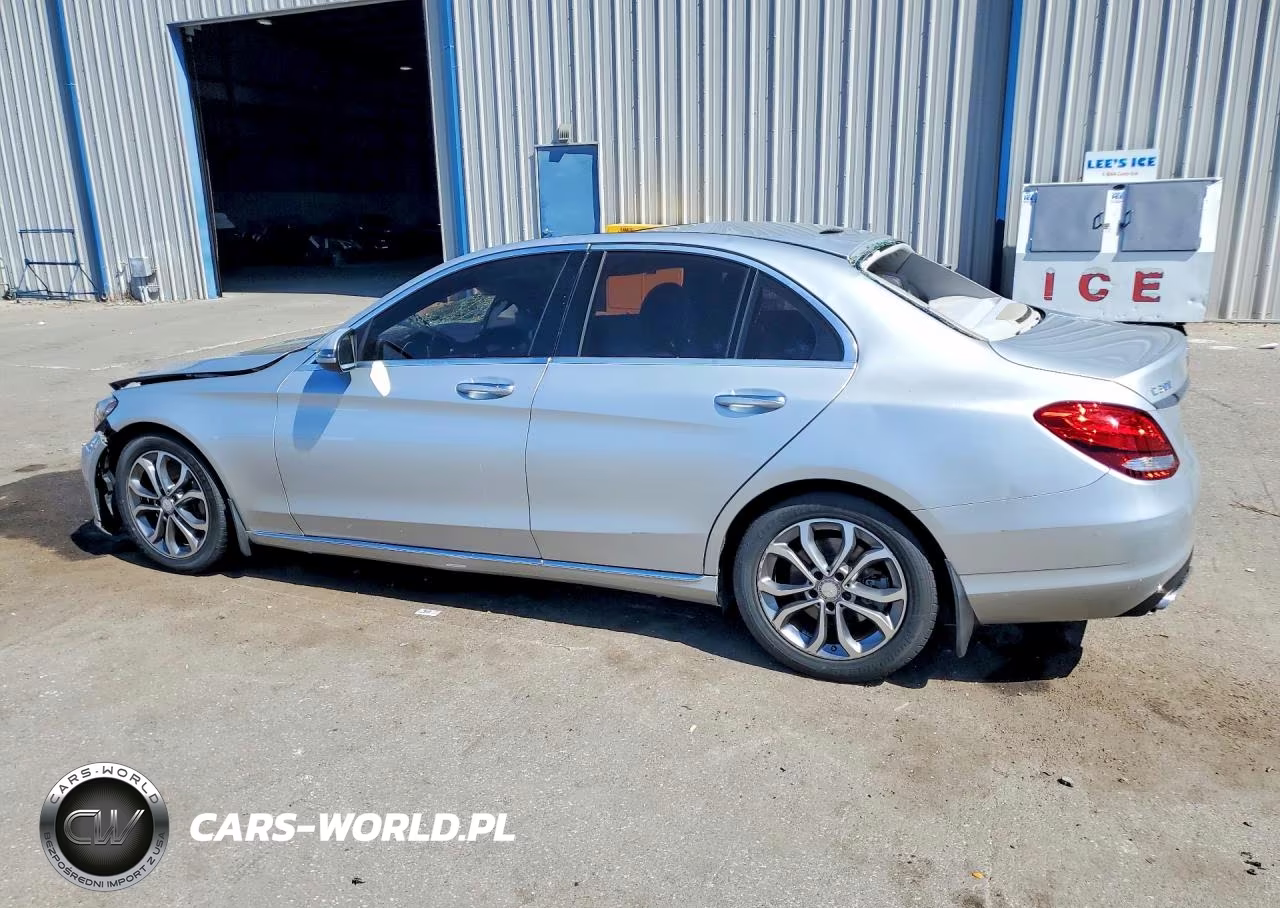 2016 Mercedes-Benz C 300 VIN:55SWF4JB4GU178438 - 2