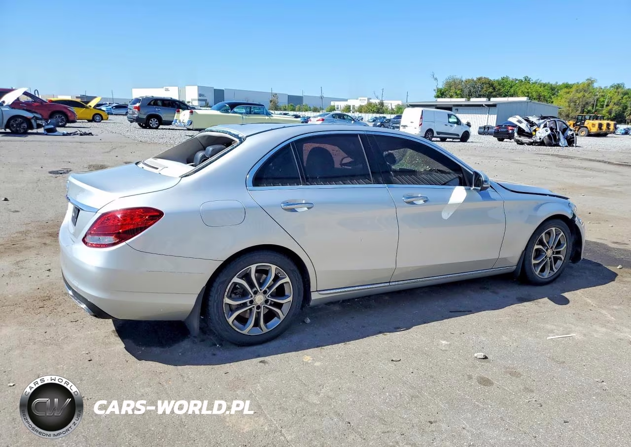 2016 Mercedes-Benz C 300 VIN:55SWF4JB4GU178438 - 3
