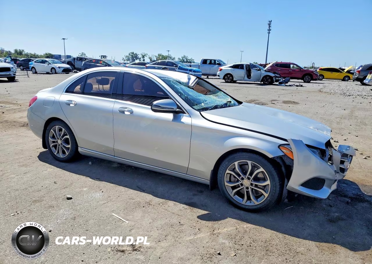 2016 Mercedes-Benz C 300 VIN:55SWF4JB4GU178438 - 4