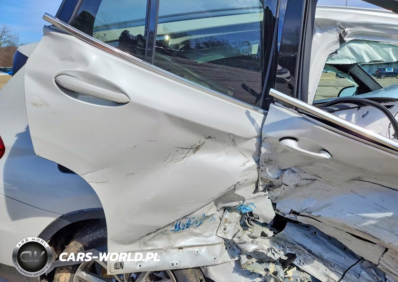 2019 BMW X3 xDrive30I VIN:5UXTR9C5XKLP76733 - 11