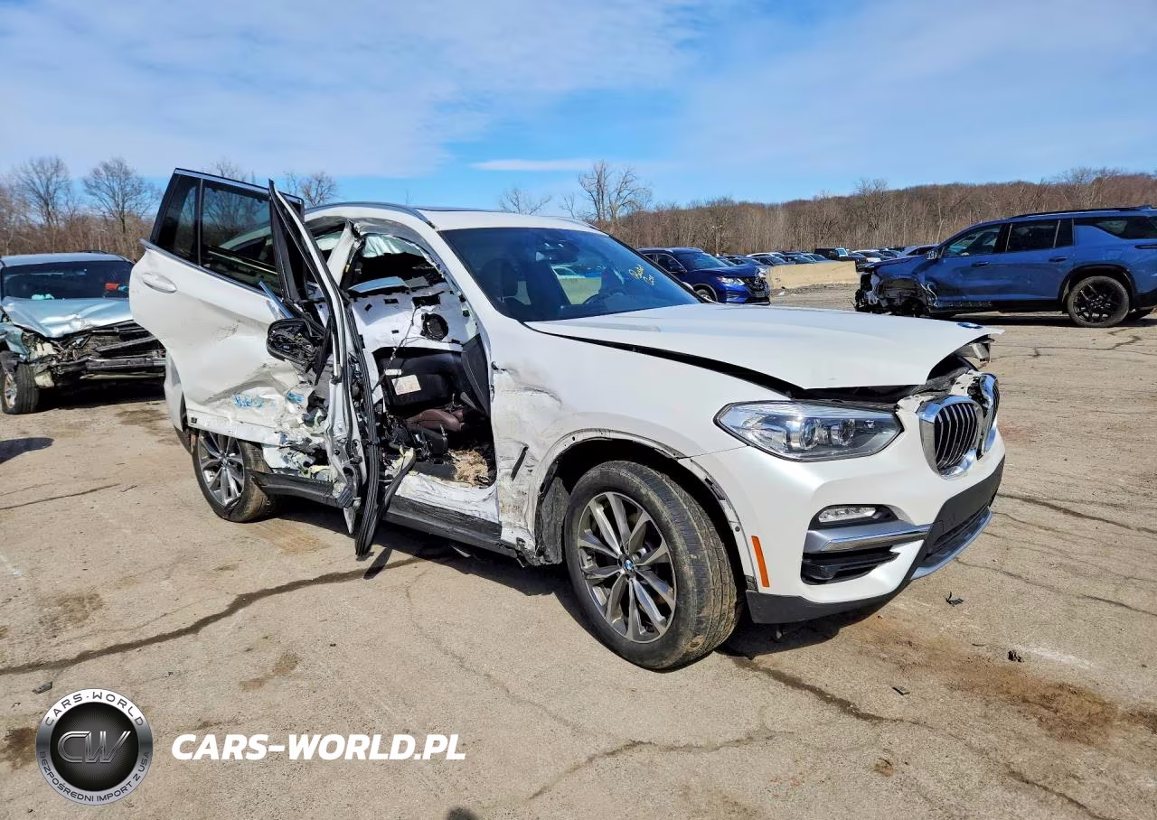 2019 BMW X3 xDrive30I VIN:5UXTR9C5XKLP76733 - 4