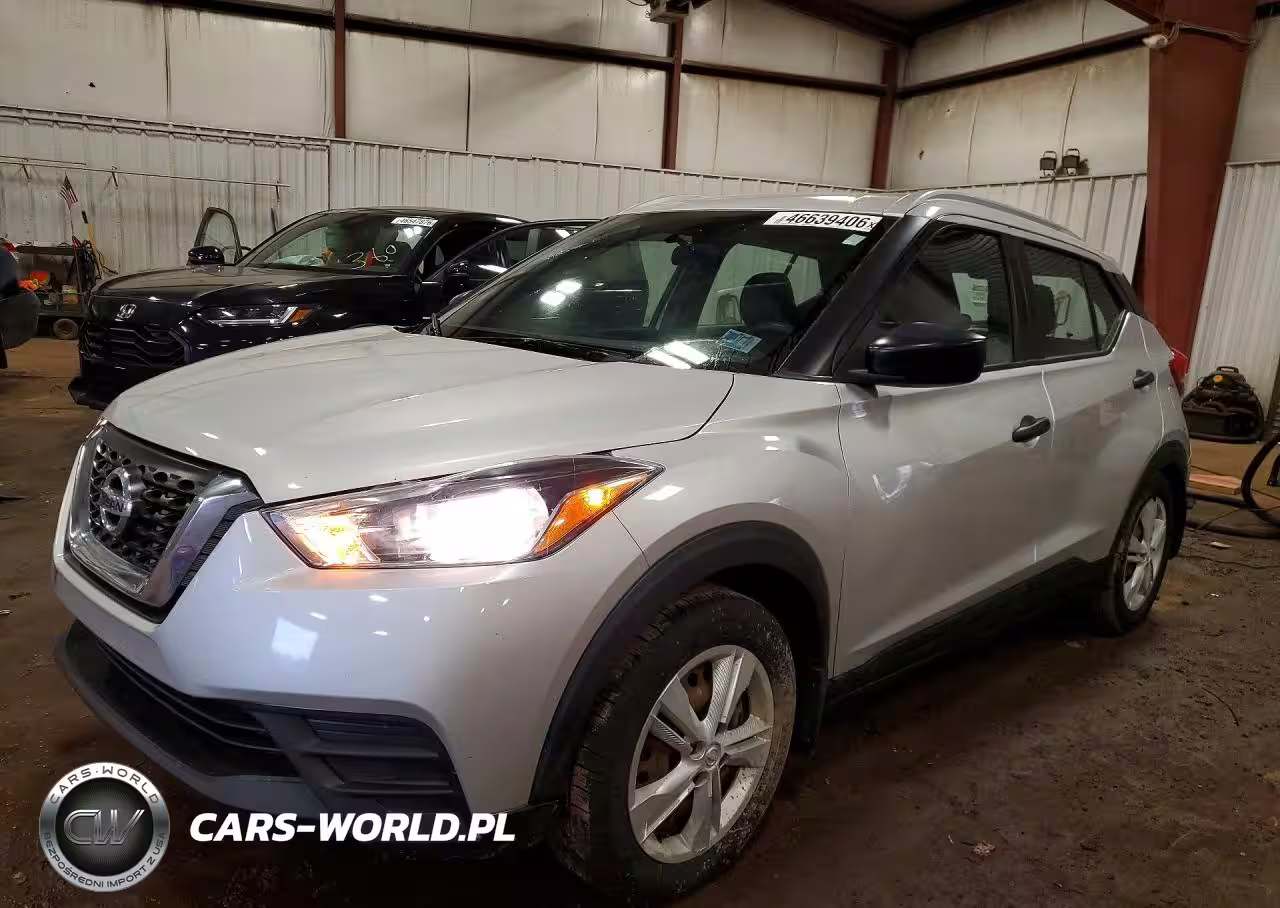 2018 Nissan Kicks S
