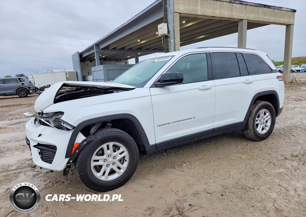 2022 Jeep Grand Cherokee Laredo VIN:1C4RJHAGXN8633564 - 1
