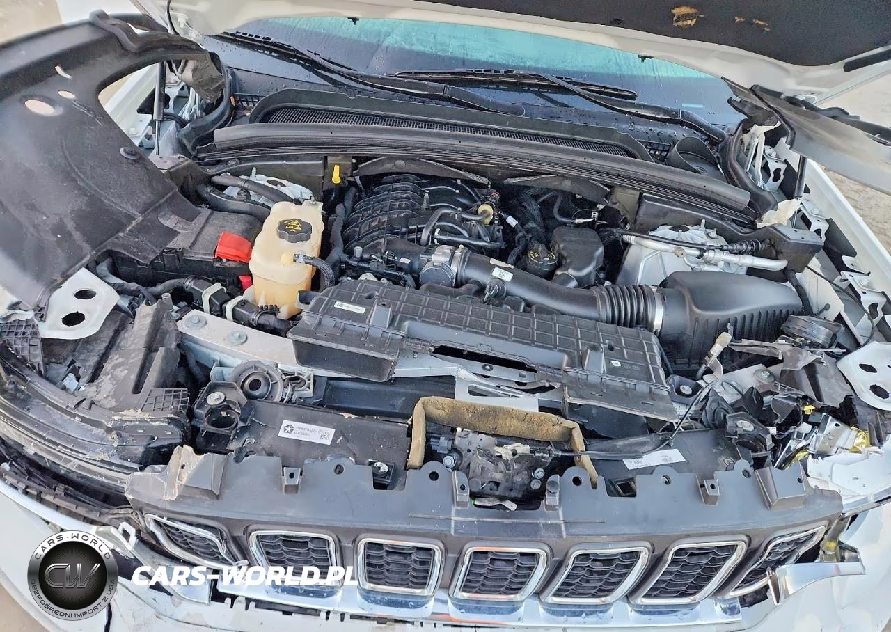 2022 Jeep Grand Cherokee Laredo VIN:1C4RJHAGXN8633564 - 11