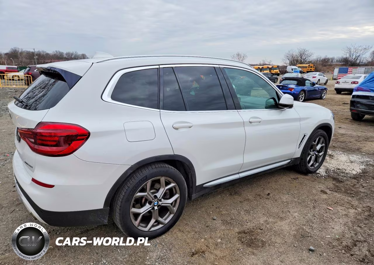 2021 BMW X3 xDrive30I VIN:5UXTY5C00M9F64877 - 3