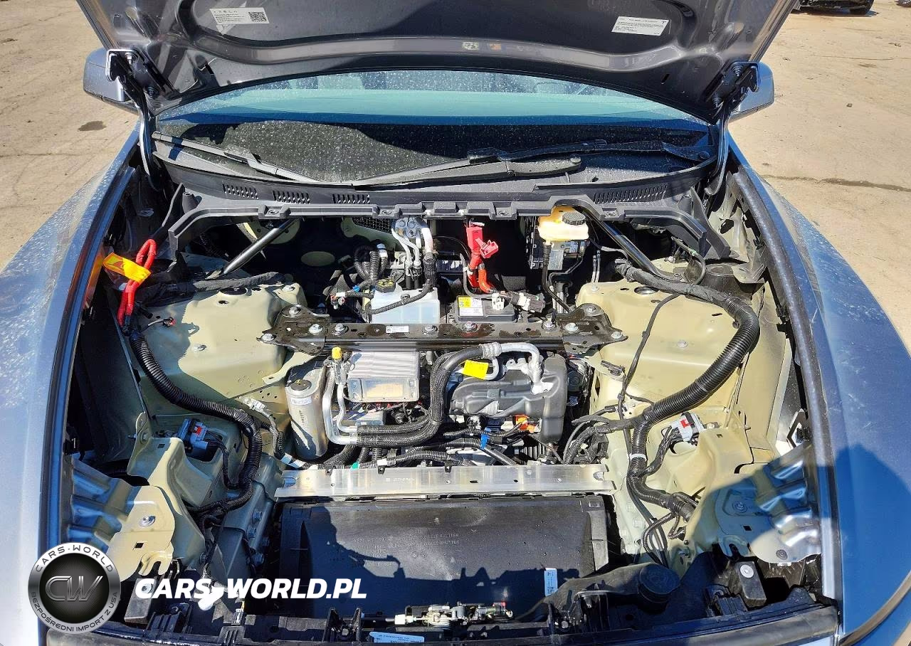 2026 Tesla Model Y VIN:7SAYGDEE7TF570418 - 12