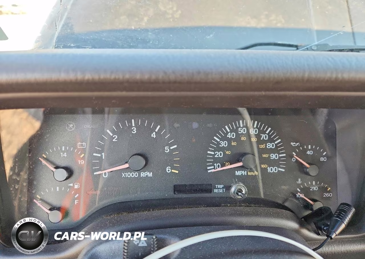 2000 Jeep Cherokee Sport VIN:1J4FF48S3YL259172 - 9