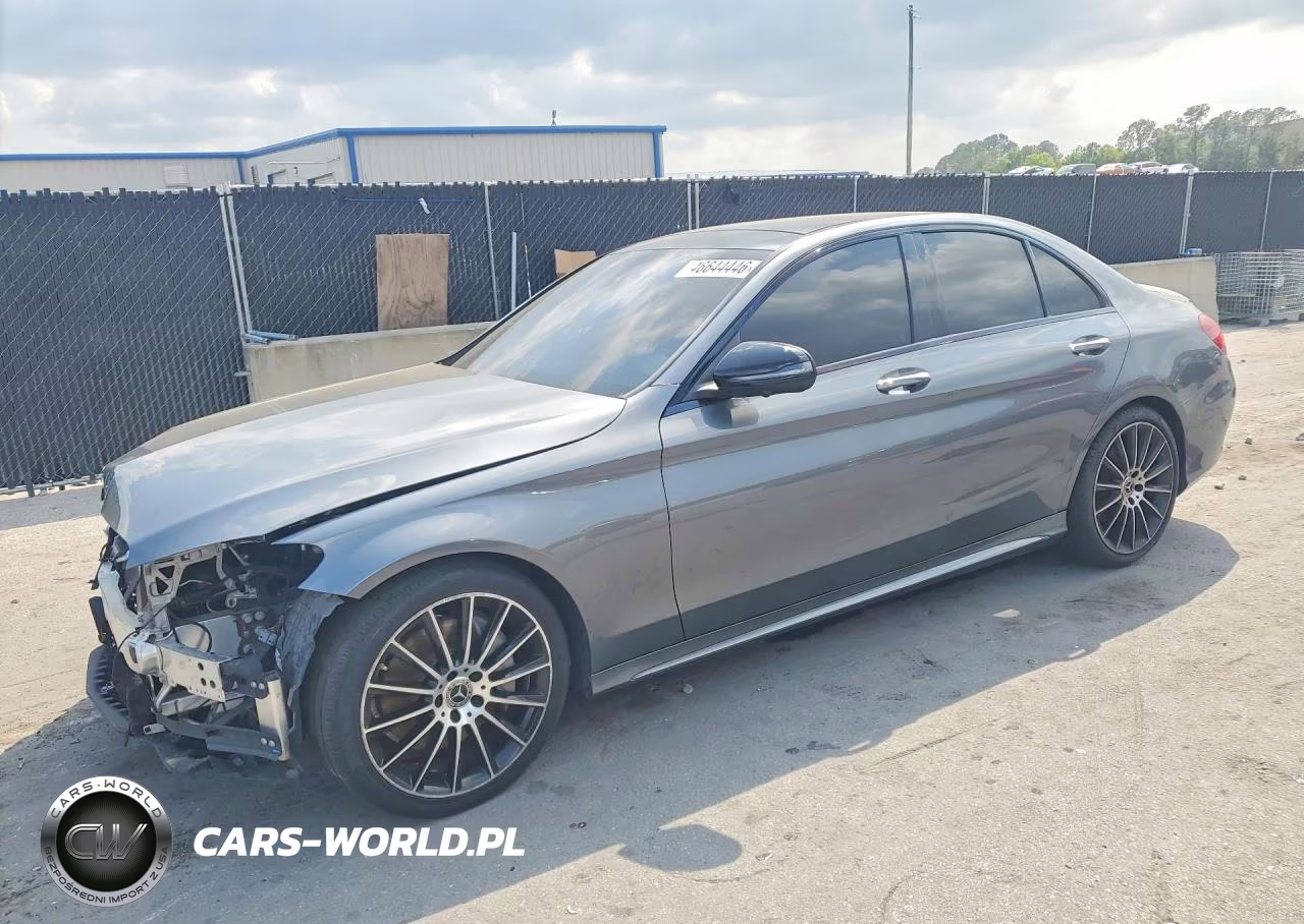 2020 Mercedes-Benz C 300