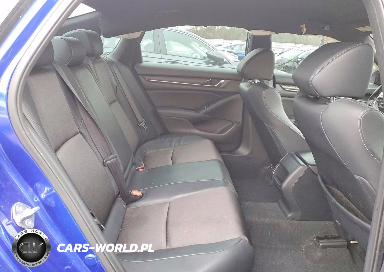 2018 Honda Accord Sport VIN:1HGCV1F38JA250685 - 10