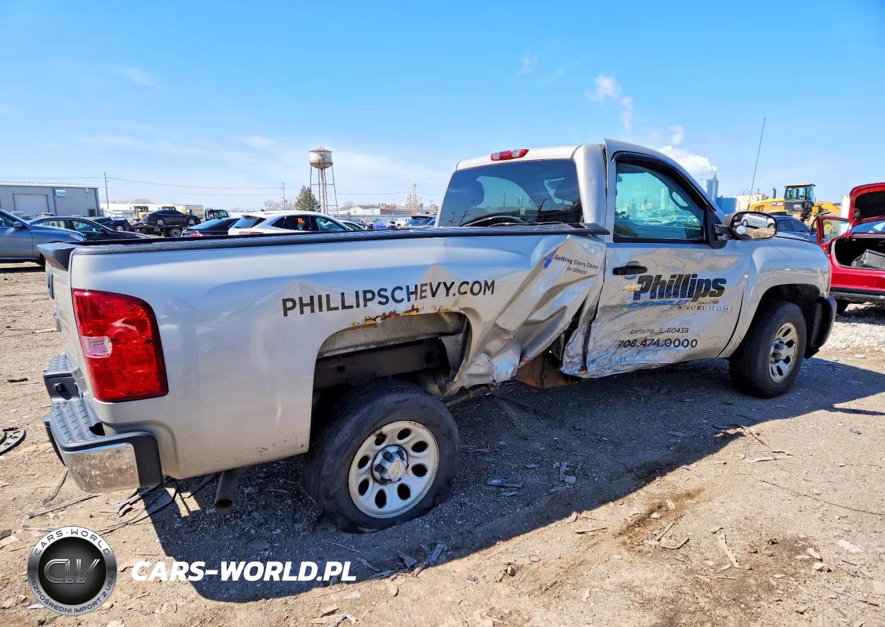 2009 Chevrolet Silverado C1500 VIN:1GCEC14X59Z202710 - 3