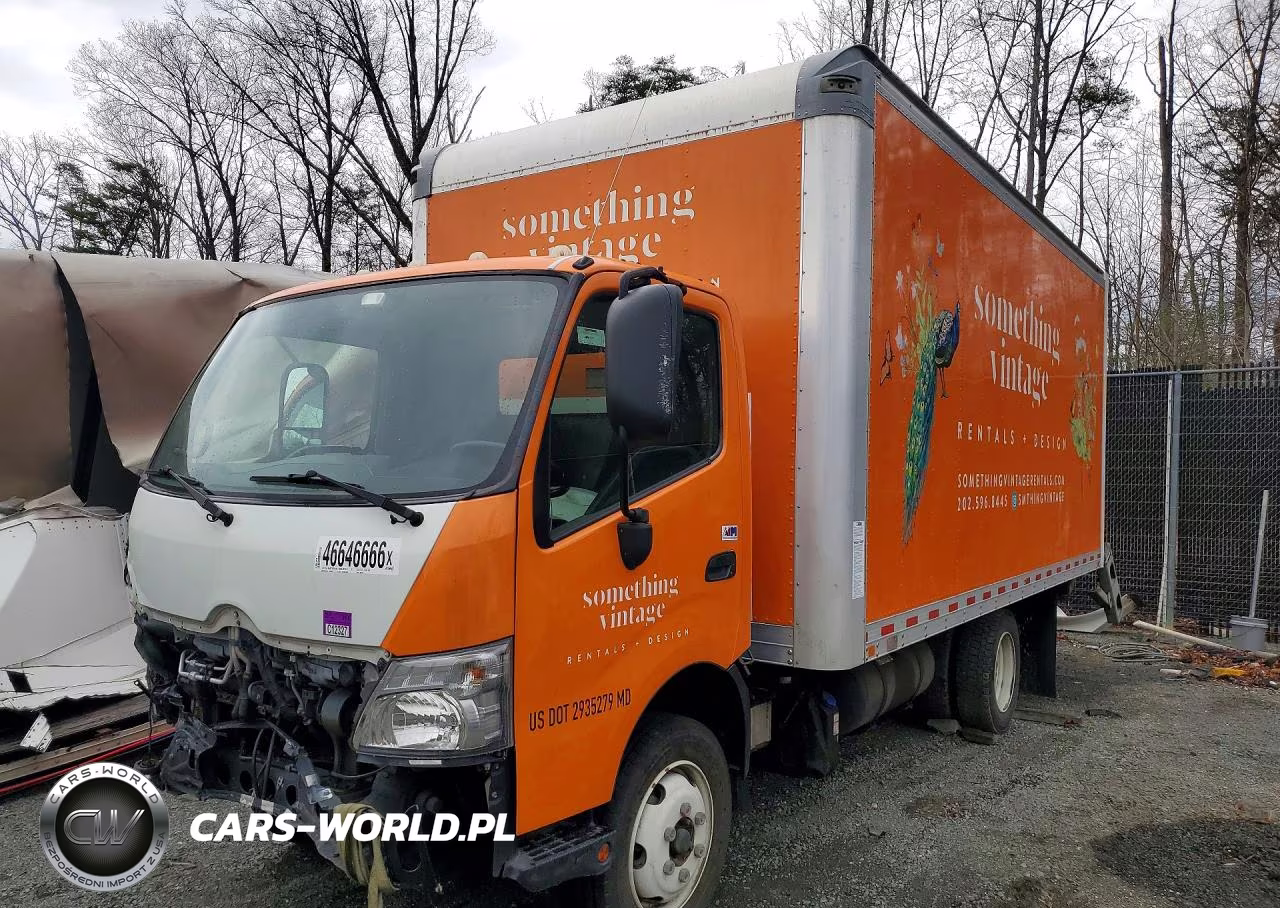2020 Hino 195
