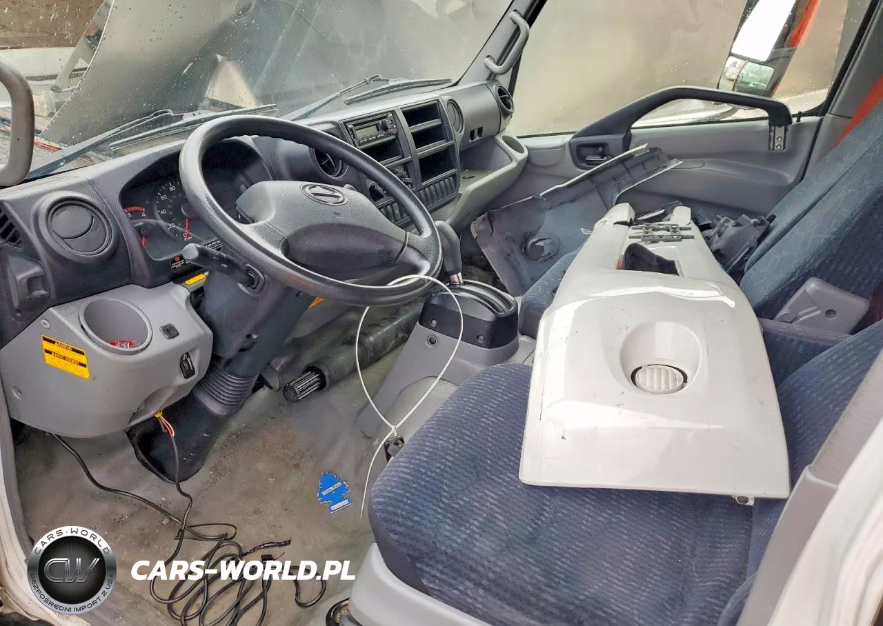 2020 Hino 195 VIN:JHHRDM2H3LK009142 - 7