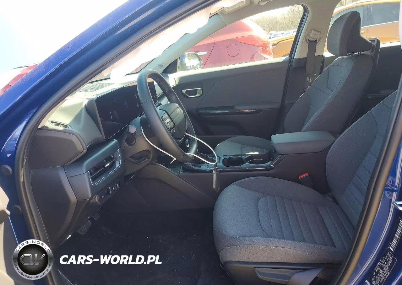 2025 Kia K4 Ex VIN:3KPFU4DE9SE126735 - 7