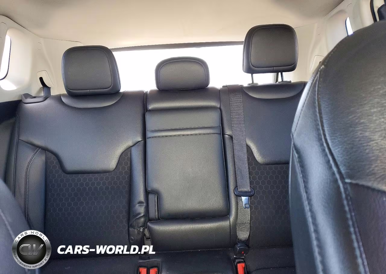 2018 Jeep Compass Latitude VIN:3C4NJCBB8JT267751 - 10