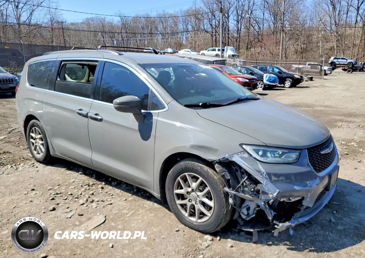 2022 Chrysler Pacifica Touring L VIN:2C4RC1BG6NR142879 - 4