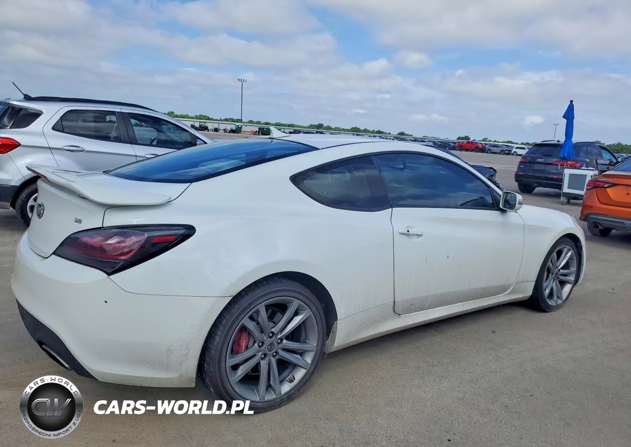 2010 Hyundai Genesis Coupe 3.8L Track VIN:KMHHU6KH3AU021427 - 3
