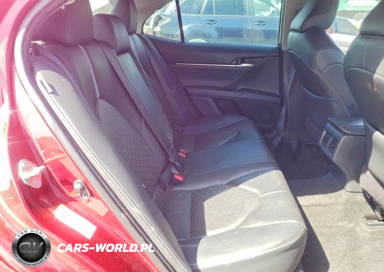 2018 Toyota Camry Xse VIN:4T1B61HK7JU509625 - 10