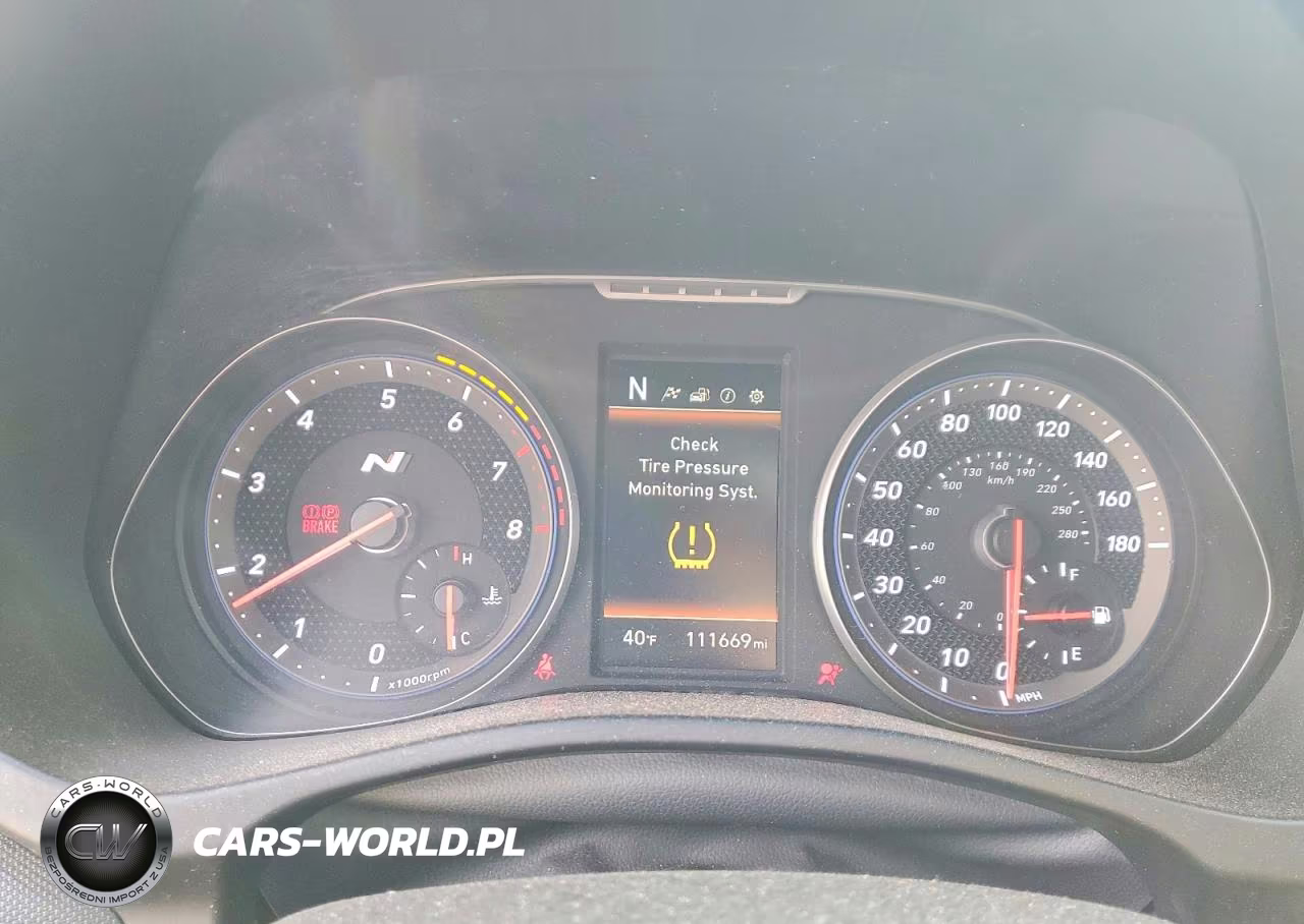 2020 Hyundai Veloster VIN:KMHT36AH6LU004929 - 9