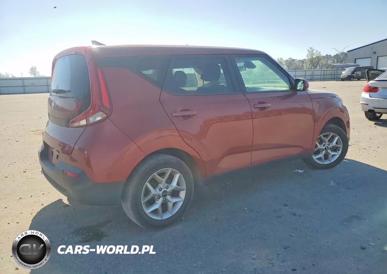 2021 Kia Soul S VIN:KNDJ23AU5M7777885 - 3