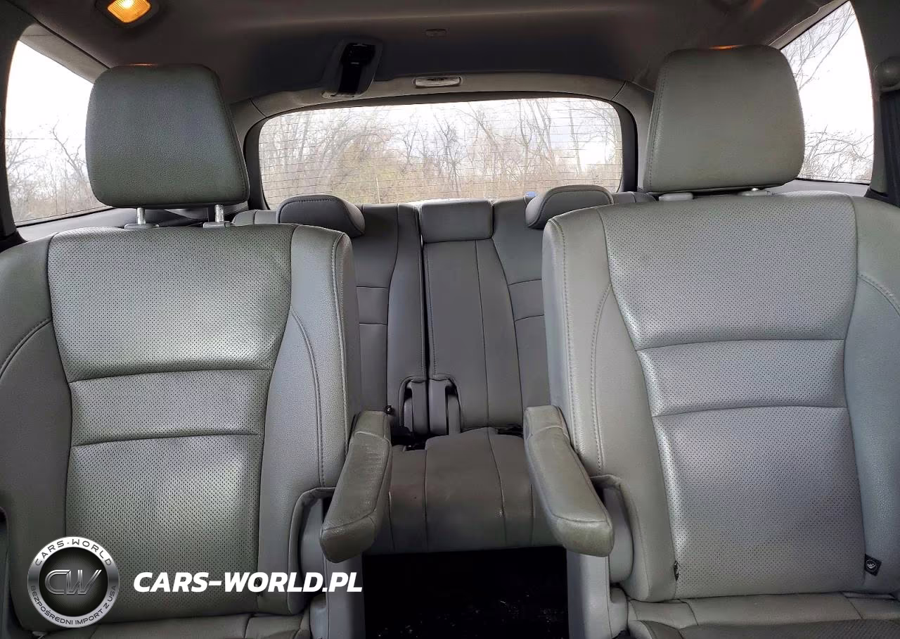 2016 Honda Pilot Elite VIN:5FNYF6H01GB093700 - 10