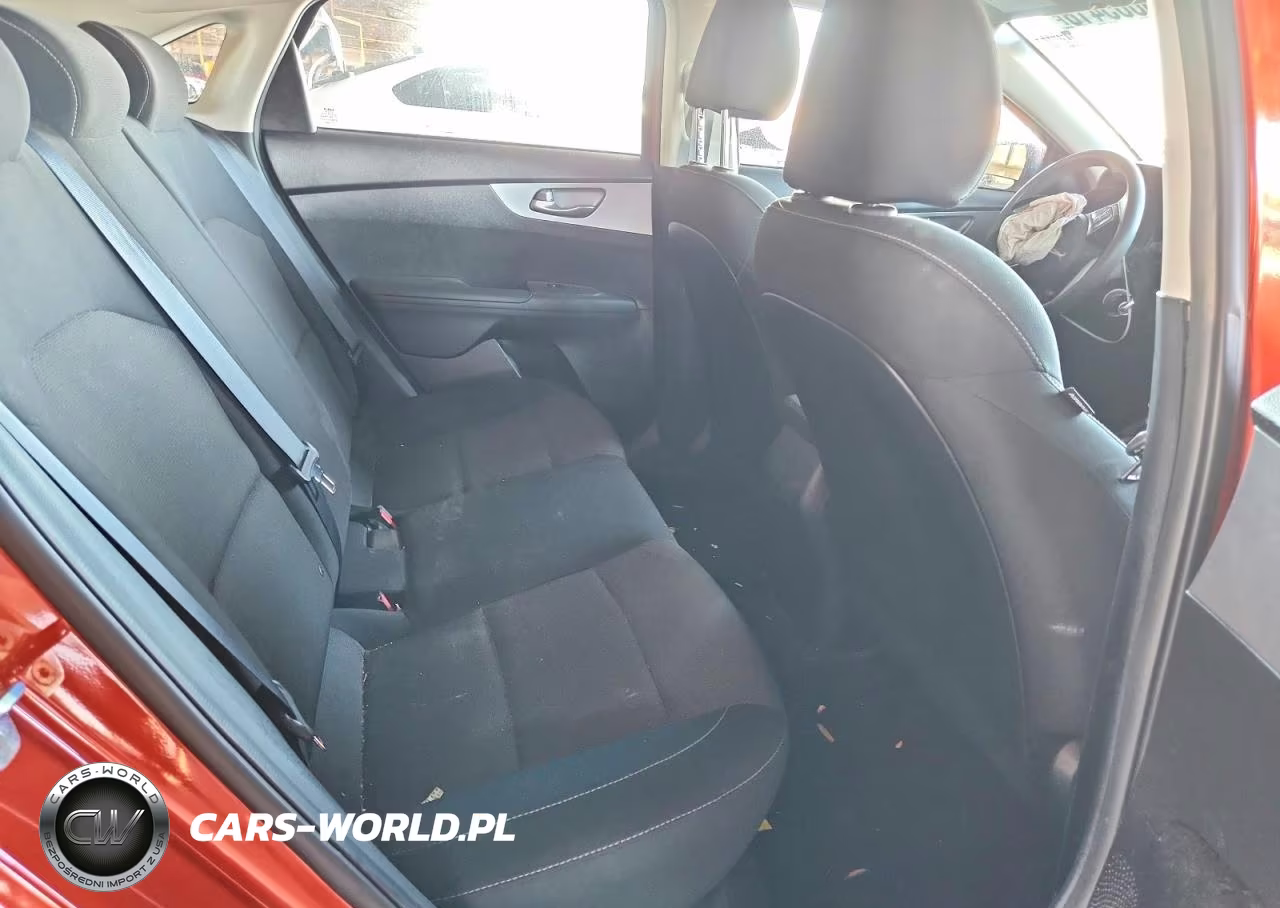 2023 Kia Forte Lxs VIN:3KPF24AD0PE539829 - 10