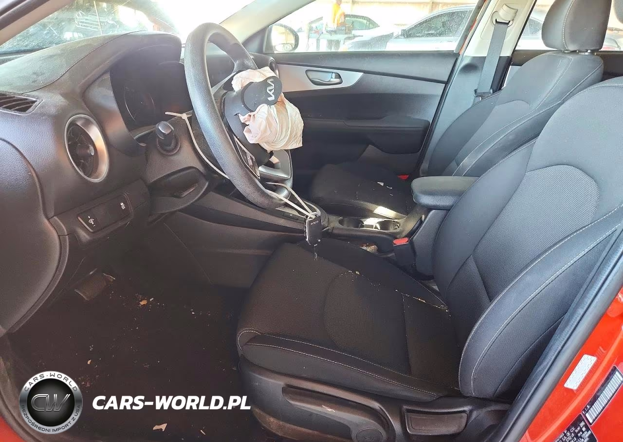 2023 Kia Forte Lxs VIN:3KPF24AD0PE539829 - 7