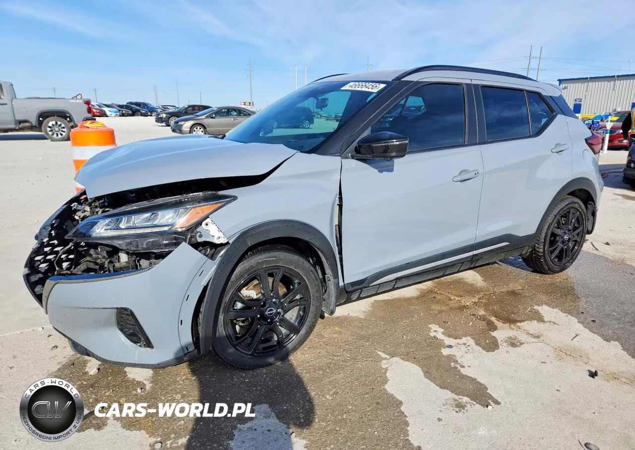2024 Nissan Kicks Sr